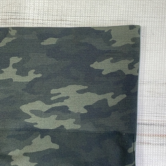 Spanx Leggings Women's S Small Green Camo Skinny Stretch Ankle - Picture 6 of 11